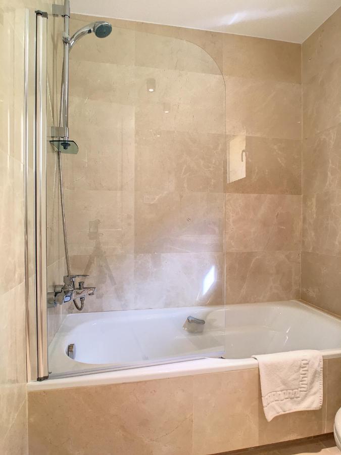 Roda Golf Singapore Apartment - 8109 ภายนอก รูปภาพ
